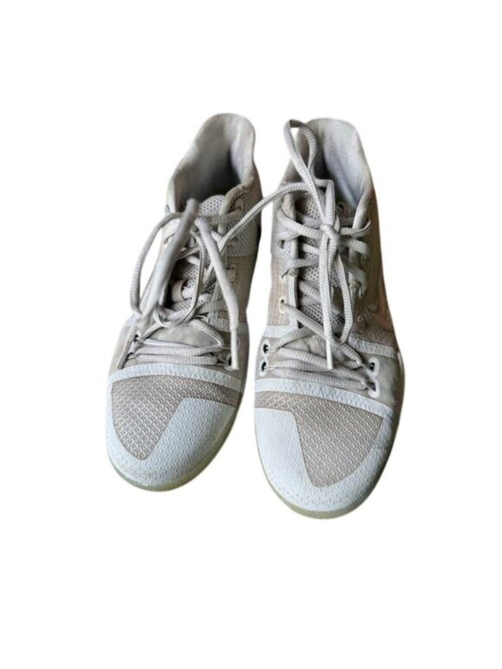 Nike Kyrie Basketball Sneakers – Size 5.5Y Youth – Gray/White